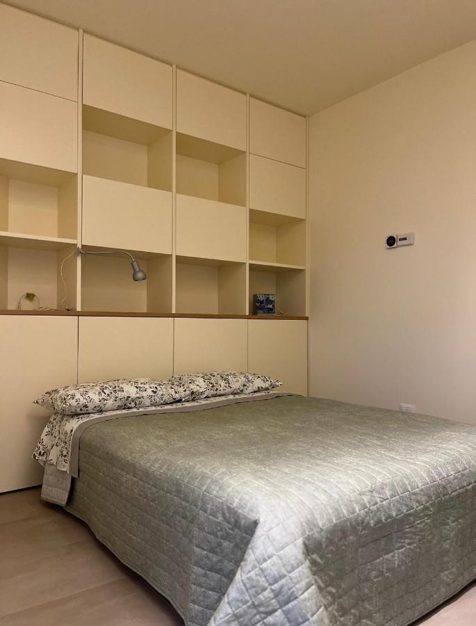شقة Verde Rame In Citta' Alta Con Garage Charme E Relax بيرغامو المظهر الخارجي الصورة