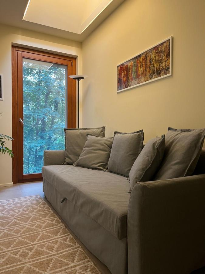 شقة Verde Rame In Citta' Alta Con Garage Charme E Relax بيرغامو المظهر الخارجي الصورة