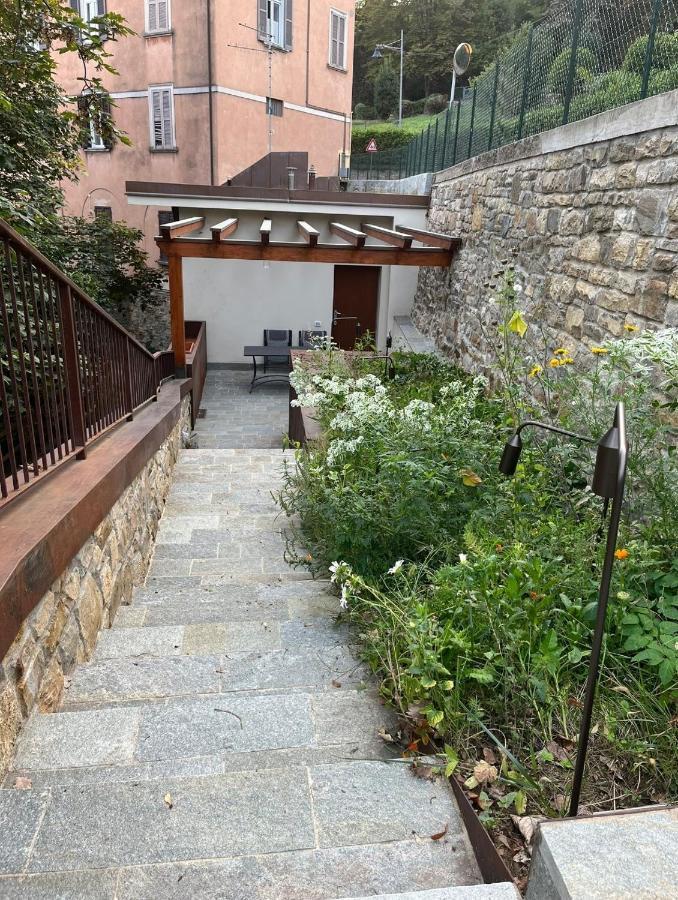 شقة Verde Rame In Citta' Alta Con Garage Charme E Relax بيرغامو المظهر الخارجي الصورة